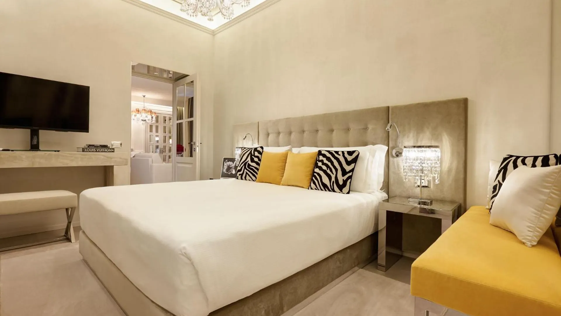 רומא Saphir Luxury Apartment 0*,